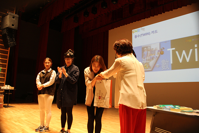 3da0254a196418ecd2673c4419ddf48c_1462174