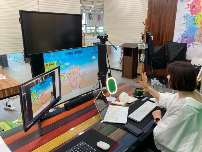 b7aebab0f09515c2112ab4f4951ffe64_1652761